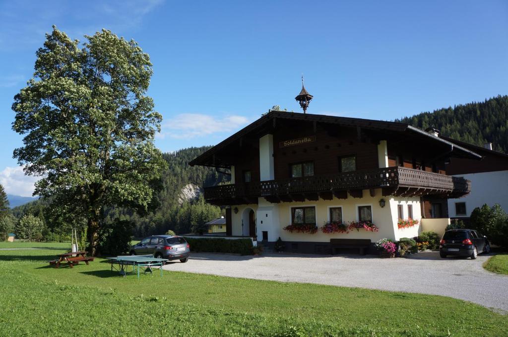 ホテルGastehaus Soldanella ラムサウ・アム・ダッハシュタイン エクステリア 写真