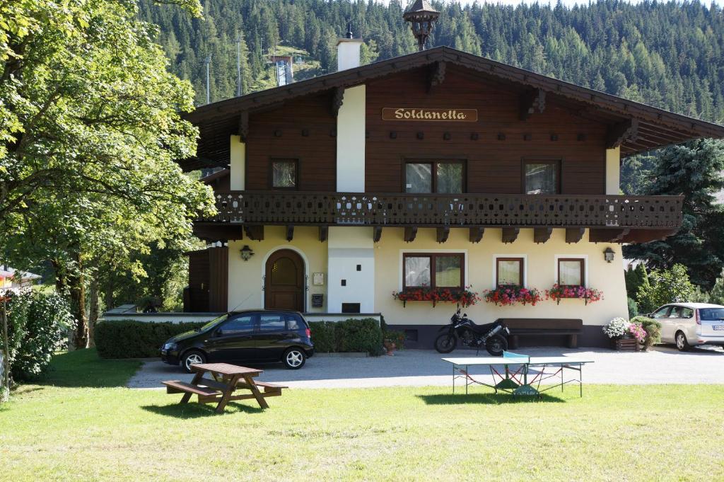 ホテルGastehaus Soldanella ラムサウ・アム・ダッハシュタイン 部屋 写真