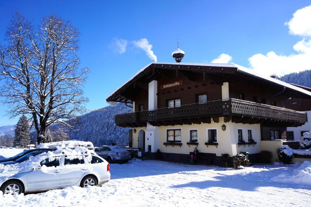 ホテルGastehaus Soldanella ラムサウ・アム・ダッハシュタイン 部屋 写真